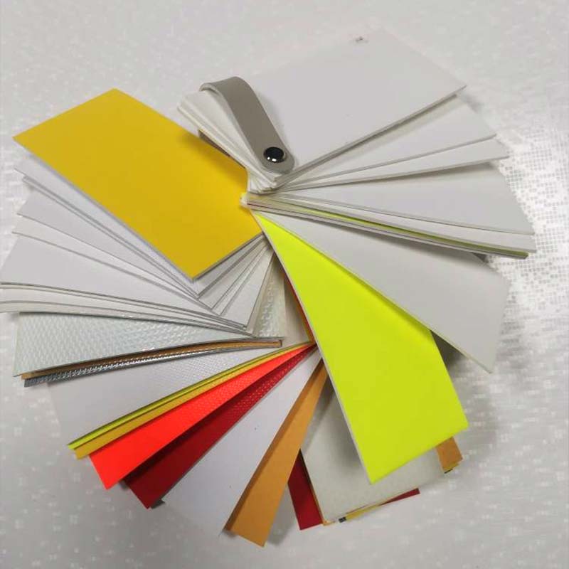 Įvairių raštų PU sintetiniai kamuoliukai futbolo oda