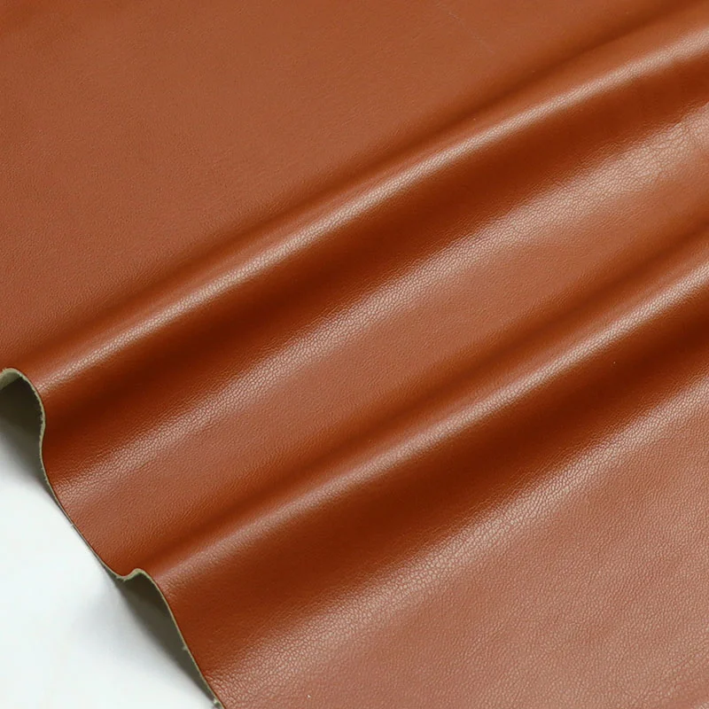 Minkštas zomšinis sintetinės odos striukės audinys